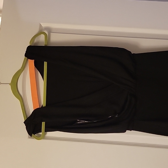 ONLY Black backless dress with slit - Picture 2 of 3